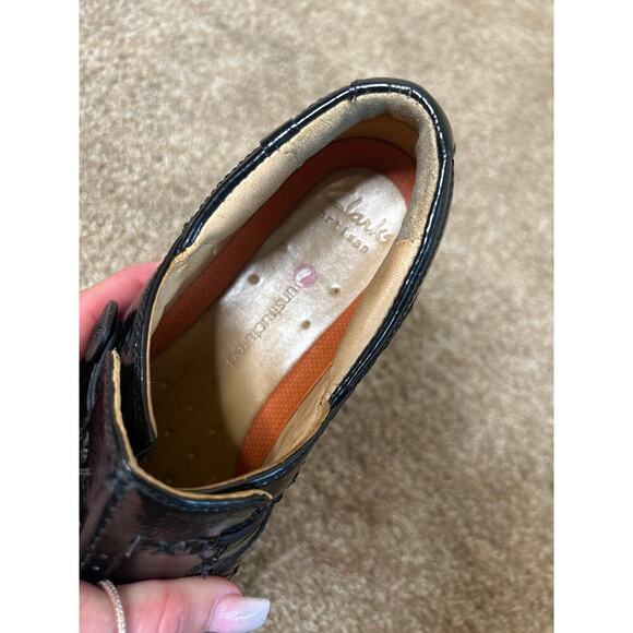 Clarks Artisan Unstructured Womens Un.Loop Loafers Slip On Faux Leather Black 7 - Picture 3 of 6